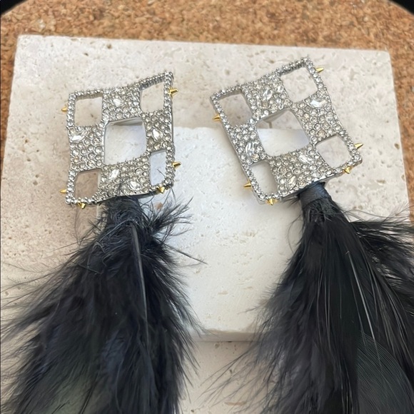 ALEXIS BITTAR Elegant Black Feather Earrings - Picture 2 of 3